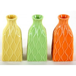 Vase en porcelaine jaune vert ou orange