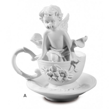 figurine ange dans tasse